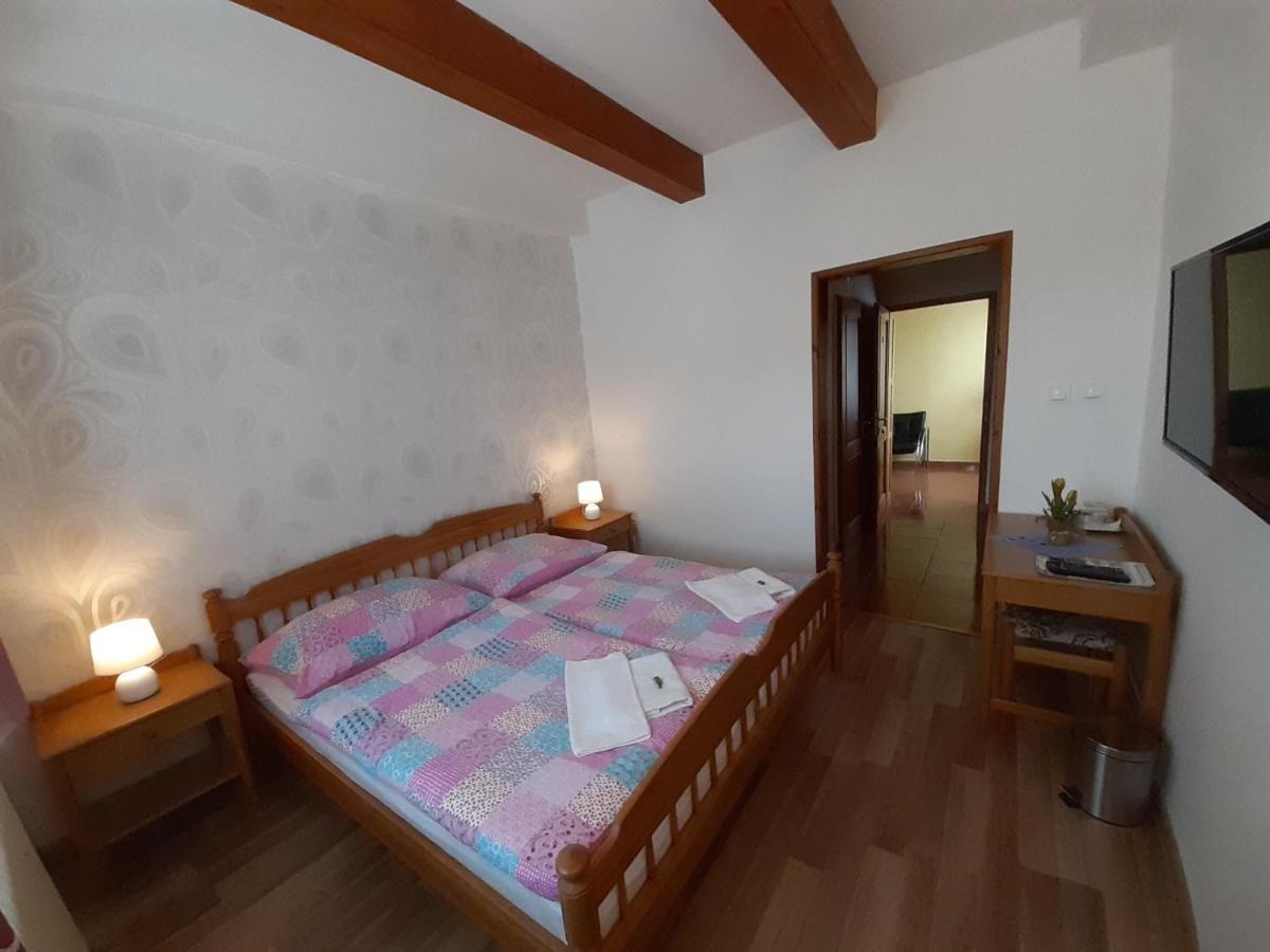 Penzion Sefcik Harichovce Exteriér fotografie